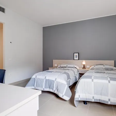 Camplus Mazzini Aparthotel Bologna